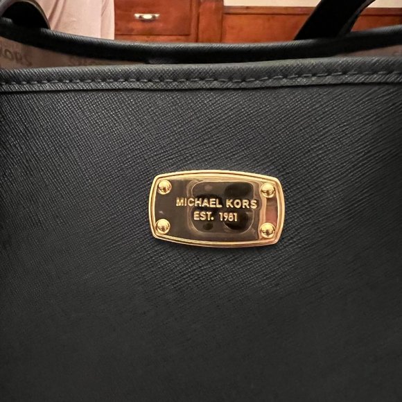 Navy Blue Michael Kors Tote - Picture 2 of 6